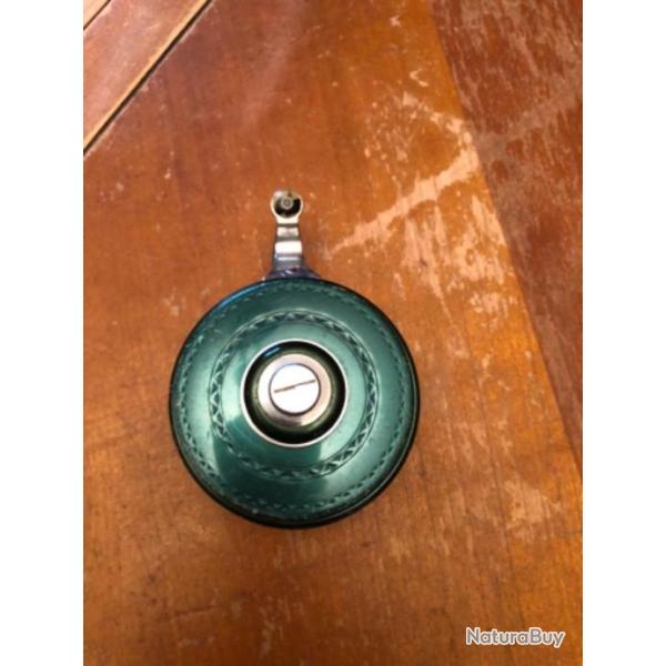 Moulinet ancien shakespeare USA prix 25 euros.