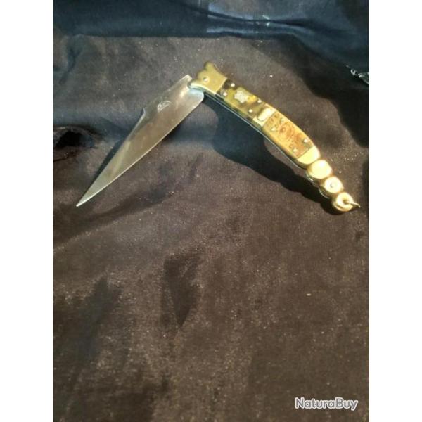 ancien navaja BATISSE THIERS logo tete de lune