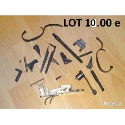 LOT de pi&egrave;ces de fusil inconnue &agrave; 10.00 Euros !!!!! - VENDU PAR JEPERCUTE (R675)
