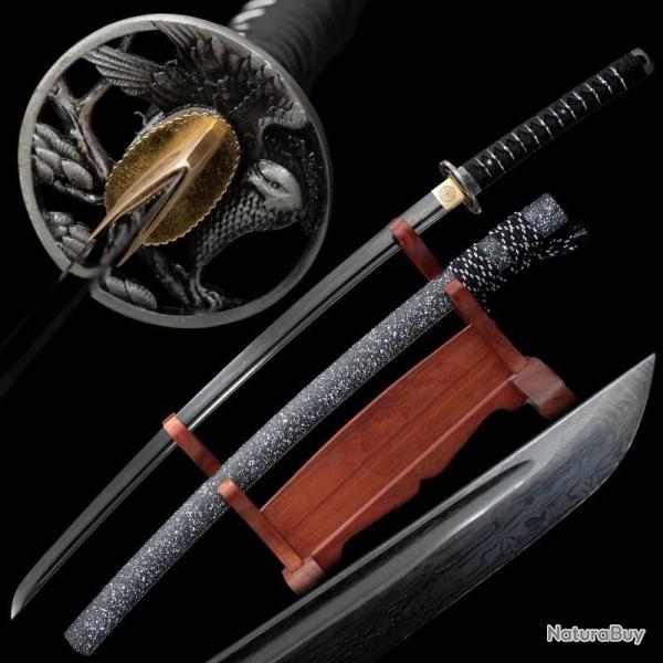 V�ritable Katana en Damas (1000 couche acier pli� T10) Lame couleur noire. Tsuba Aigle. Authentique 