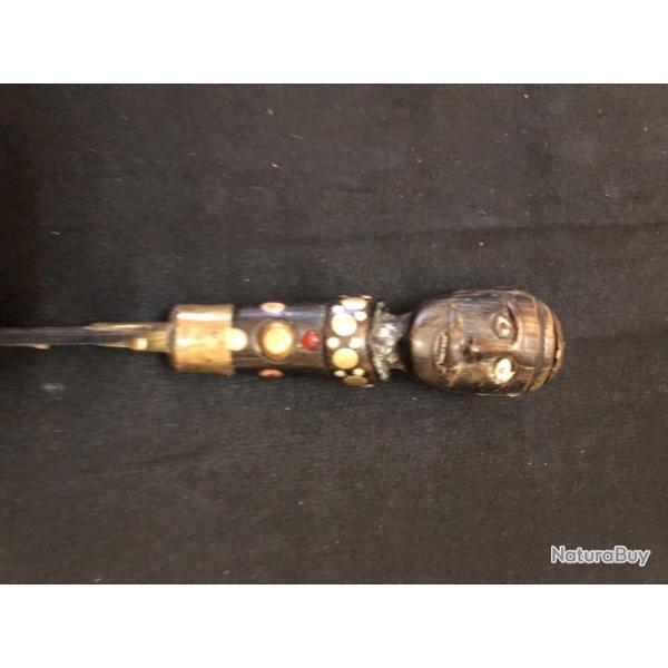 ancien tres beau couteau manche tete en bois