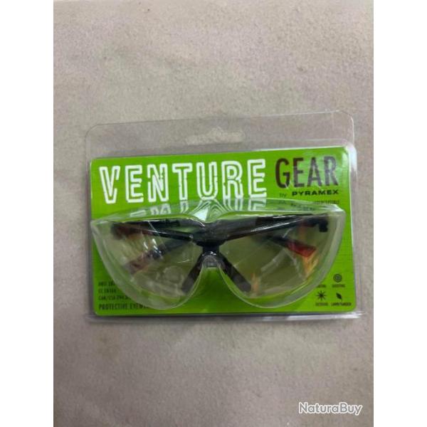 LUNETTES VENTUREGEAR BLANC FUMEE