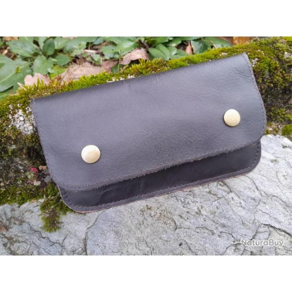 Etui cartouchire    Balles gros calibres.