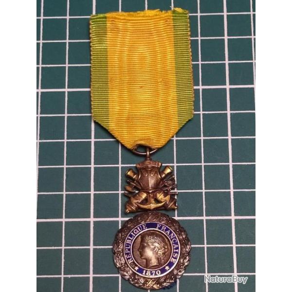 M�DAILLE  MILITAIRE, 3 �me REPUBLIQUE, FRANCE (3)  poin�on argent