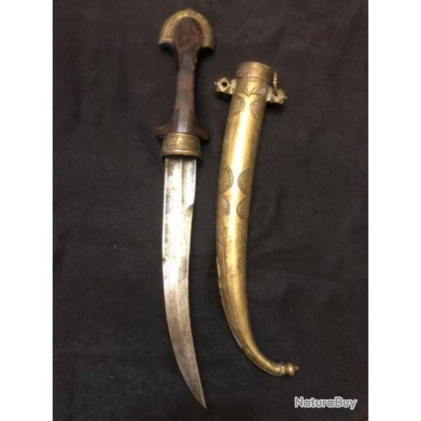 couteau poignard berbere avec son fourreau