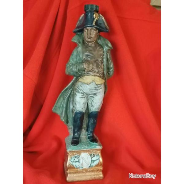 Rare bouteille Napol�on en c�ramique Courvoisier cognac