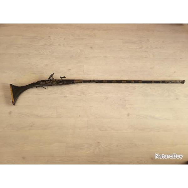 GRAND FUSIL ANCIEN A SILEX MOUKALA
