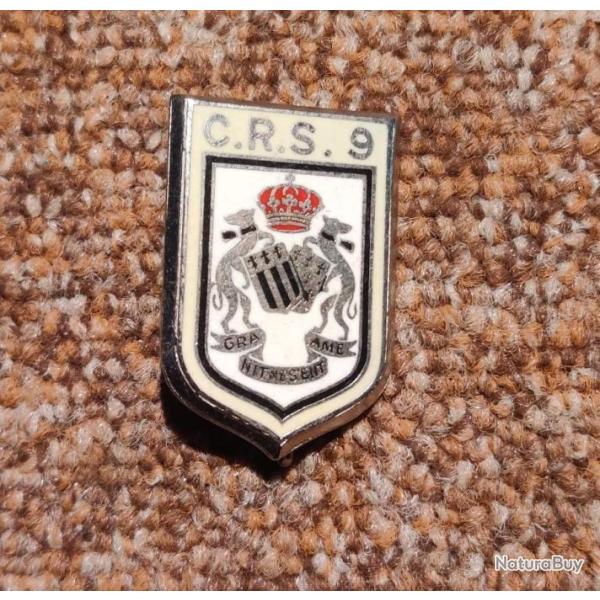 pin's/insigne de CRS num�ros 9
