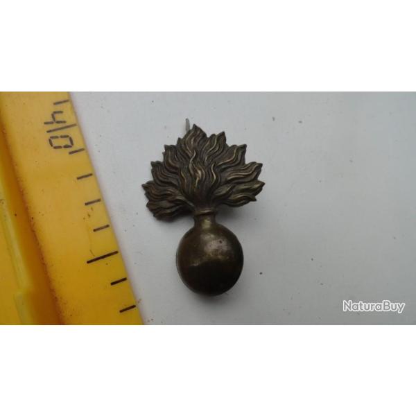 Grenade de casque ou  coudre...robuste.