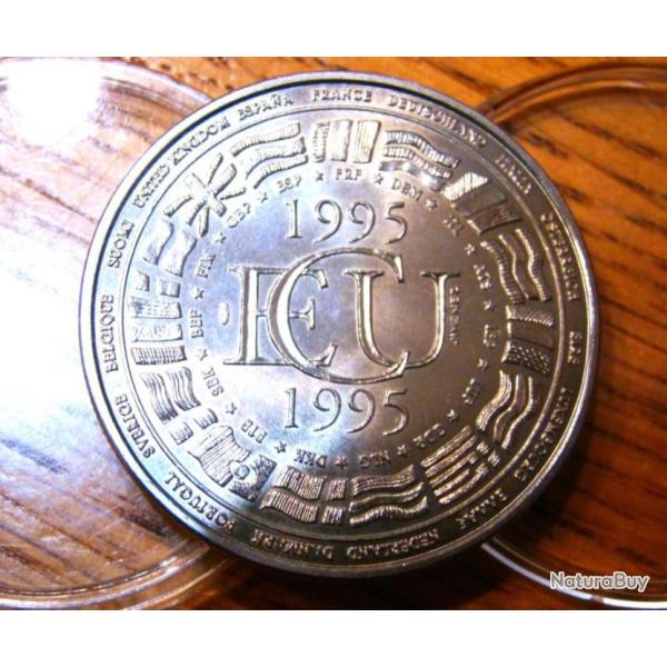 UN SUPERBE ECU NEUF (( EUROPA )) DATE 1995 SOUS CAPSULE PLASTIQUE TRANCHE CRANTEE --