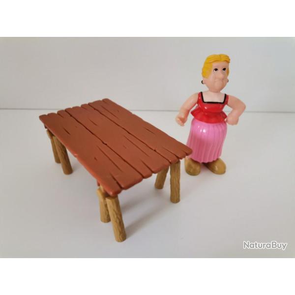 Figurine Ielosubmarine et table r�f�rence 6209 Albert Ren� 1980