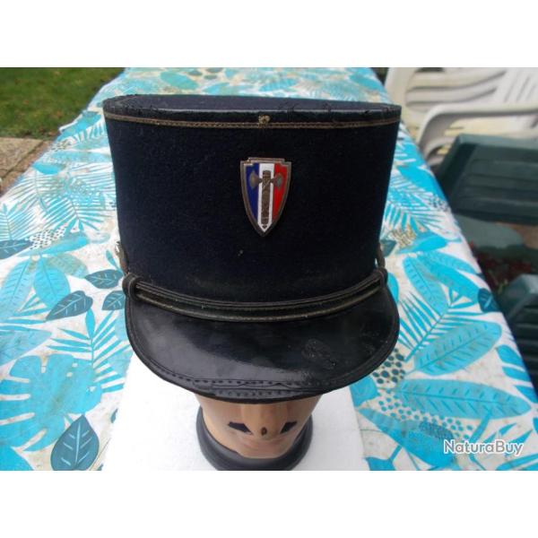 kpi de police WWII,,complet et en bon tat gnral!!