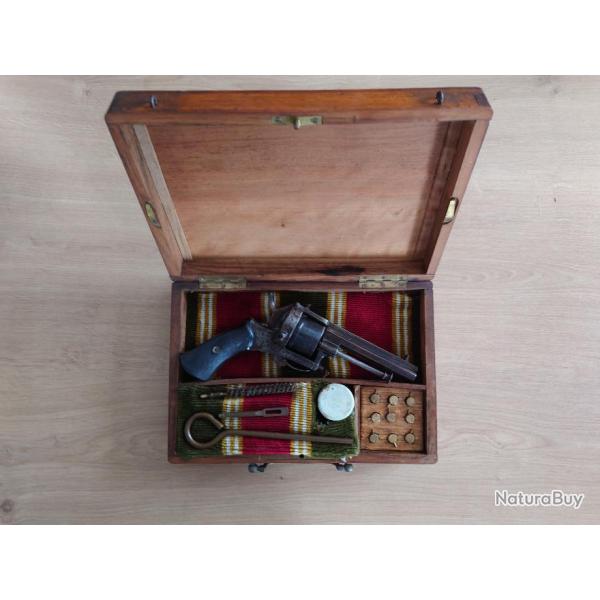Revolver Type LEFAUCHEUX avec coffret
