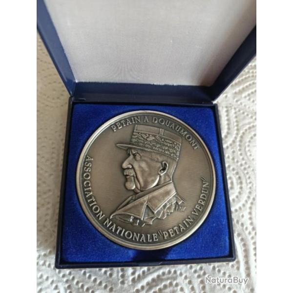 M�daille Mar�chal P�tain avec coffret