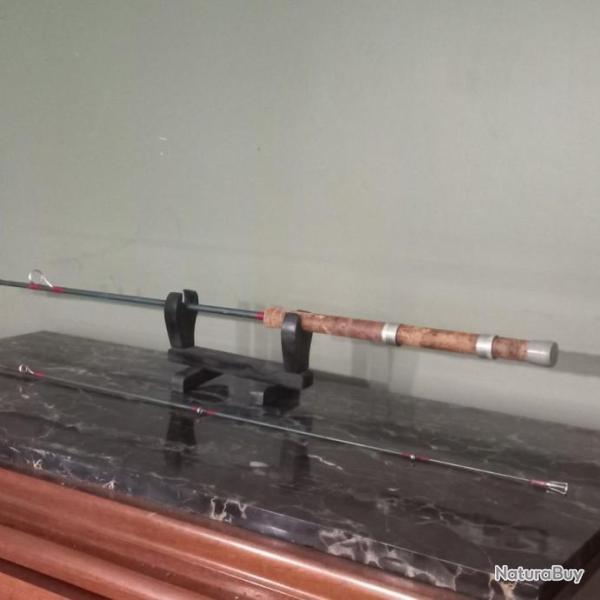 belle canne � p�che  " R.U "   vintage