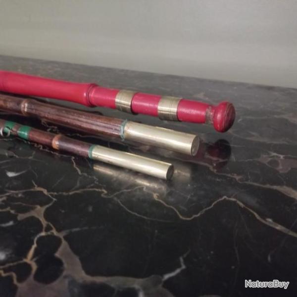 belle canne � p�che rouge et or  " R.U " en bois et bambou japonais vintage