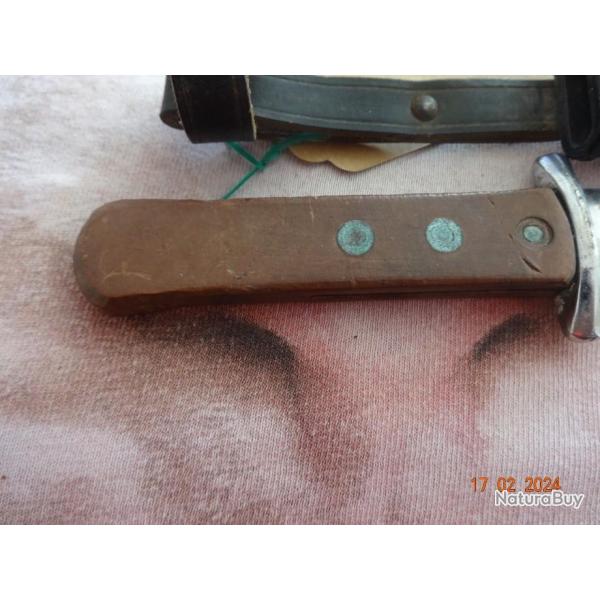 couteau droit poignard N4. COUSTRA strasbourg SPRINGER  algerie para parachutiste  113 alsace