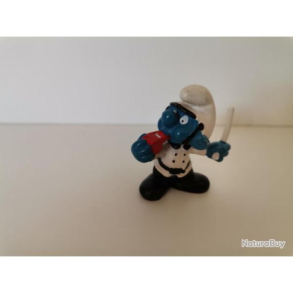 Figurine Schtroumpf policier Peyo par Schleich 1981