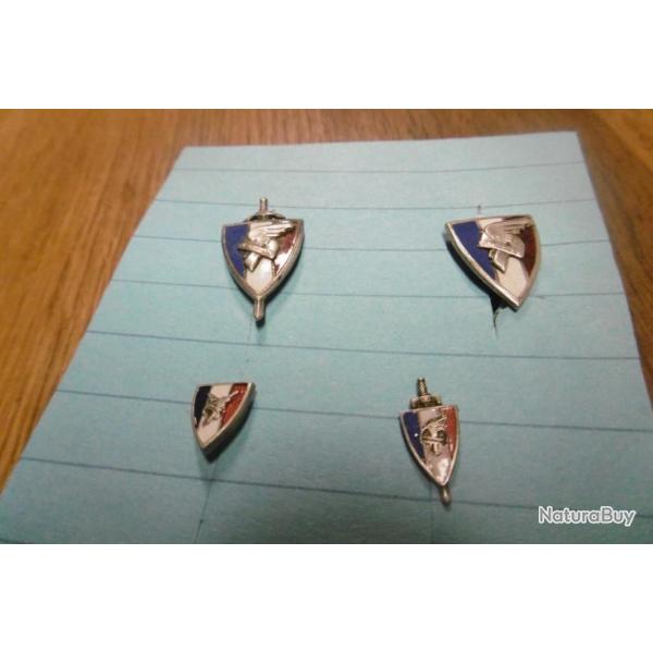 Lot de 4 insignes l�gion Fran�aise des combattants ww2 vichy