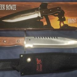 Couteau de Chasse Survie Frost Bowie Alamo Lame Carbone/Inox Manche Bois Etui Nylon F18306PW