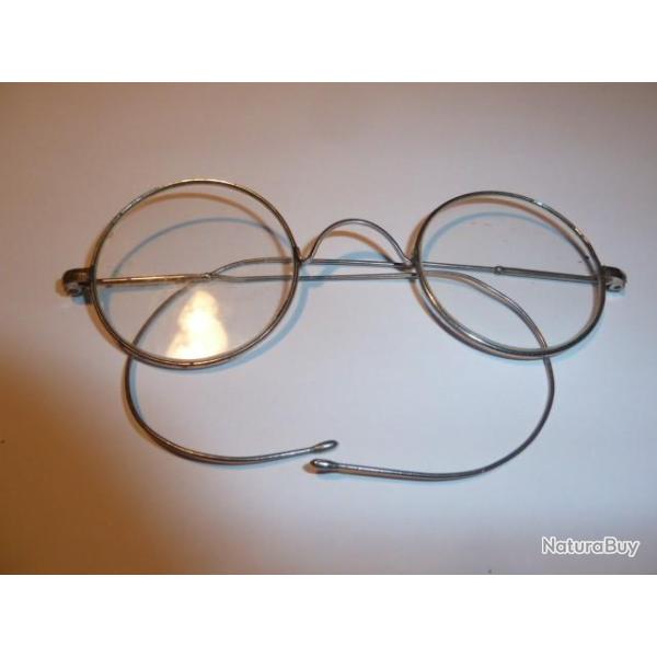 paire de lunettes anciennes