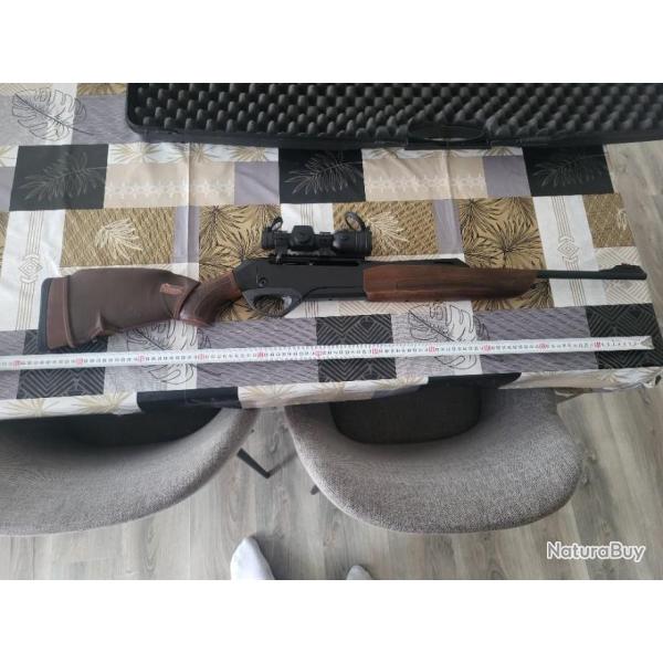 carabine semi automatique avec point rouge