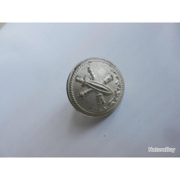 bouton militaire service des fabrications de l'armement couleur argent 21 mm