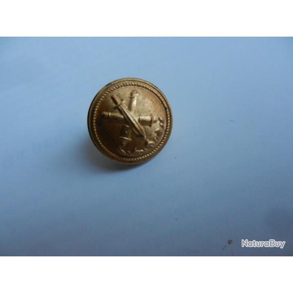 bouton militaire de tenue de sortie des fabrications de l'armement dor� 21 mm