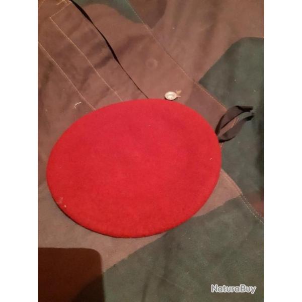 Beret rouge TAP