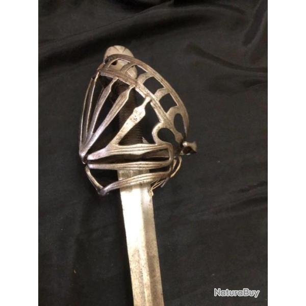 forte epee schiavone 17eme  garde en grille
