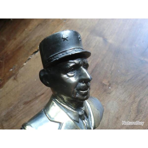 buste G degaulle  sur support