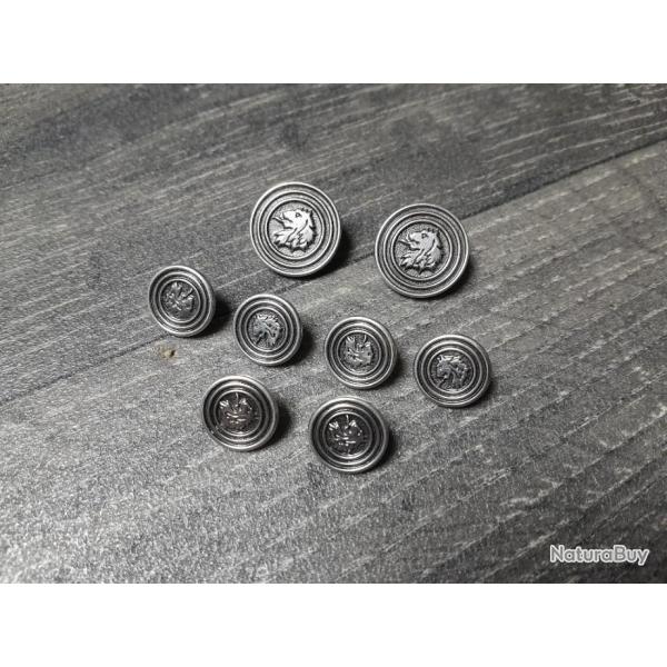 Lot 8 boutons Lion des flandres
