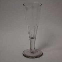 Fl&ucirc;te &agrave; champagne cristal taill&eacute; XIXe si&egrave;cle