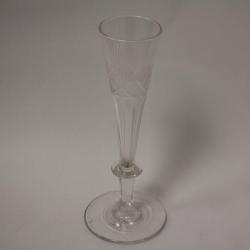 Fl&ucirc;te &agrave; champagne cristal taill&eacute; XIXe si&egrave;cle