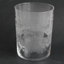 Verre grav&eacute; Souvenir de l'exposition de Lyon 1984