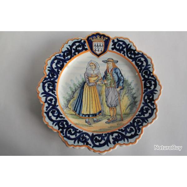 Assiette fa�ence Henriot Quimper 141 Bretons