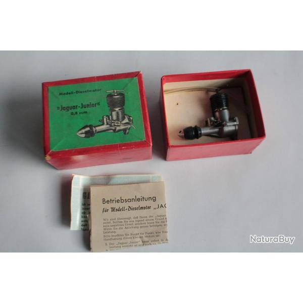 Moteur avion diesel Jaguar-Junior 0,8 ccm Jouets