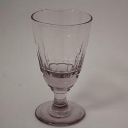 Ancien verre à absinthe