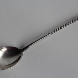 Cuill&egrave;re &agrave; caviar en argent Russe