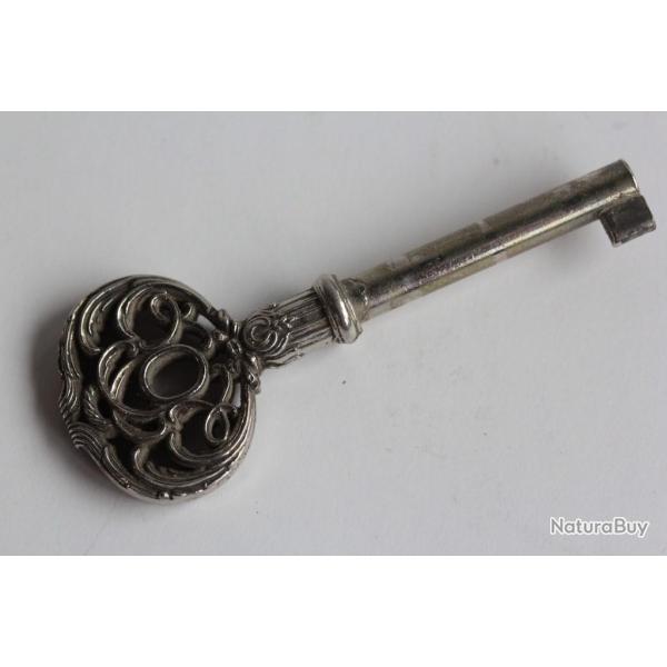 Ancienne Clef fer forg