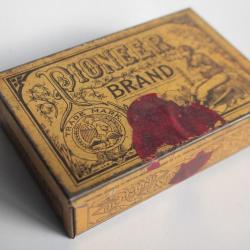 Bo&icirc;te &agrave; Cigares t&ocirc;le Pioneer brand golden flake cavendish