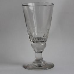 Ancien verre à absinthe