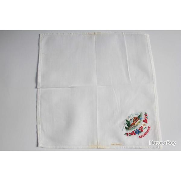 Mouchoir brod� coton Abondance Haute-Savoie Chalet