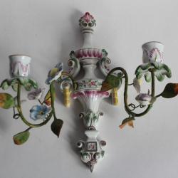 CAPODIMONTE Applique murale porcelaine Fleurs