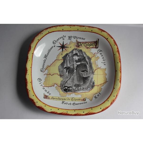 GIEN Plat fa�ence P�rigord La chercheuse de C�pes