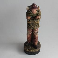 Fermière terre cuite l'Isle Adam n°4205 La Rochelle Retour du marché