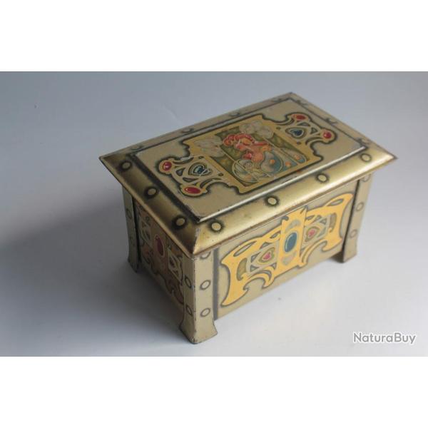 Bo�te � biscuits t�le lithographi�e coffre Peek Frean & Co