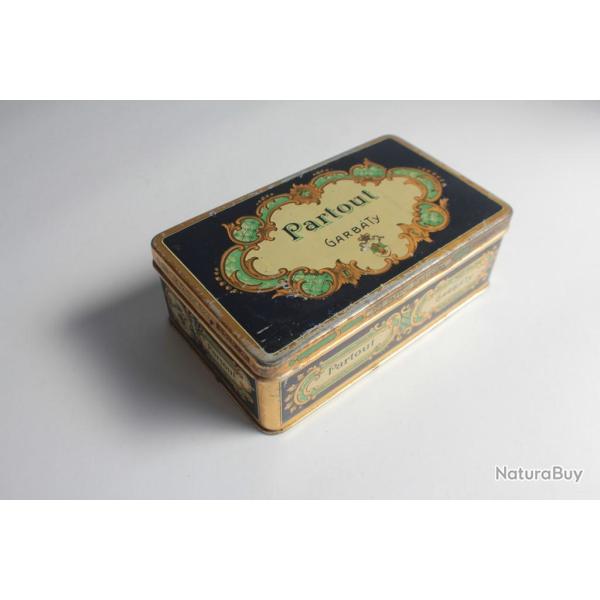 Bo�te � Cigarettes t�le lithographi�e partout garbaty