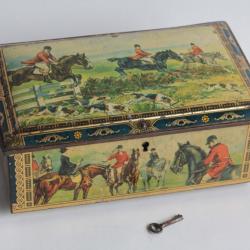 Boîte tôle lithographiée Équitation Chevaux Caramels Molié
