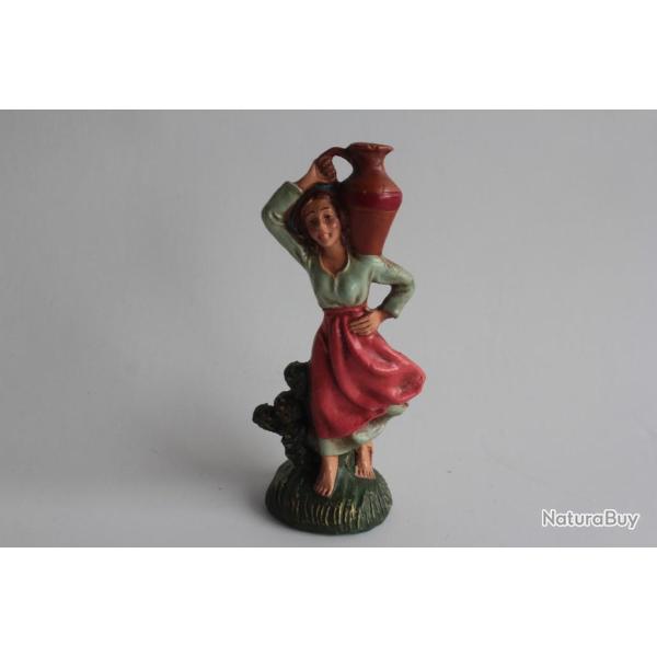 Figurine vintage Composition femme portant une cruche Italie